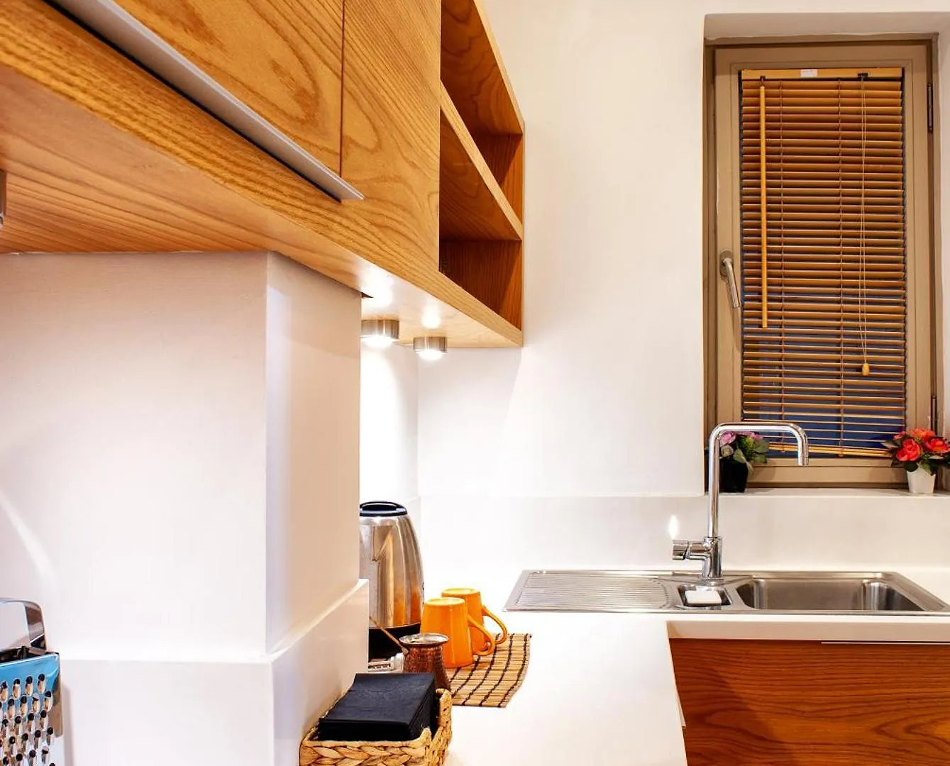 Kumbaraci Apartments & Suites Стамбул Гостевой дом