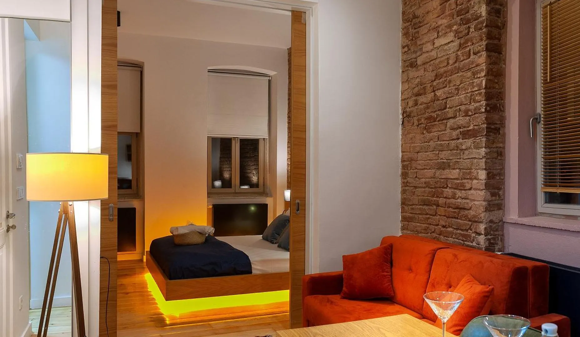 Гостевой дом Kumbaraci Apartments & Suites Стамбул