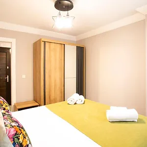 Sirena's Guest house